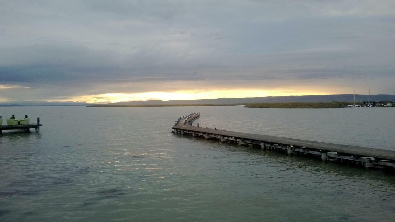 Bootshaus Am See Neusiedl am See Exterior photo