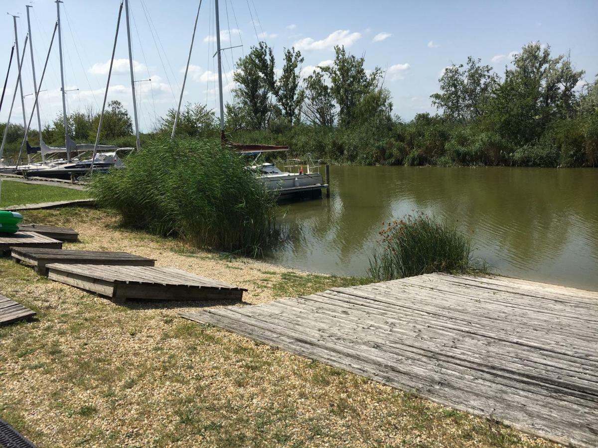 Bootshaus Am See Neusiedl am See Exterior photo